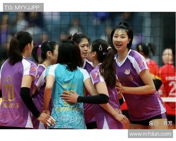 上海排球队在城市联赛中的默契配合与战术执行分析 上海排球队在城市联赛中的默契配合与战术执行分析