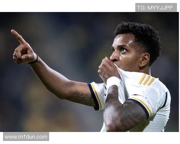 拗口名字却技艺超群的足球明星男球员们的精彩瞬间