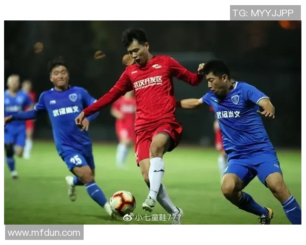 广州与武汉足球队对决赛后分析:比赛节奏与战术执行的深度探讨 广州与武汉足球队对决赛后分析:比赛节奏与战术执行的深度探讨