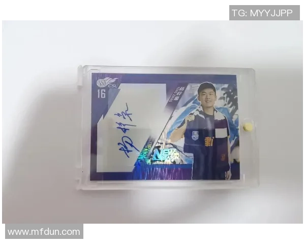 如何通过各种途径与足球明星亲密接触并获得签名合影的实用指南